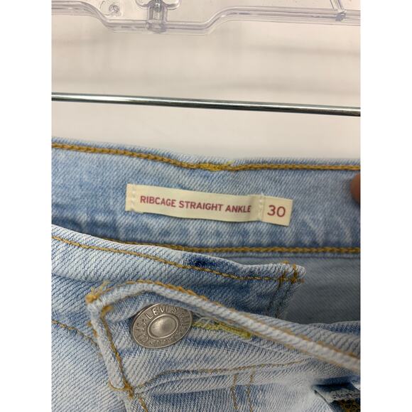 Levis Jeans Womens 30 Ribcage Straight Ankle Light Wash Denim Raw Hem Button Fly - Picture 3 of 8